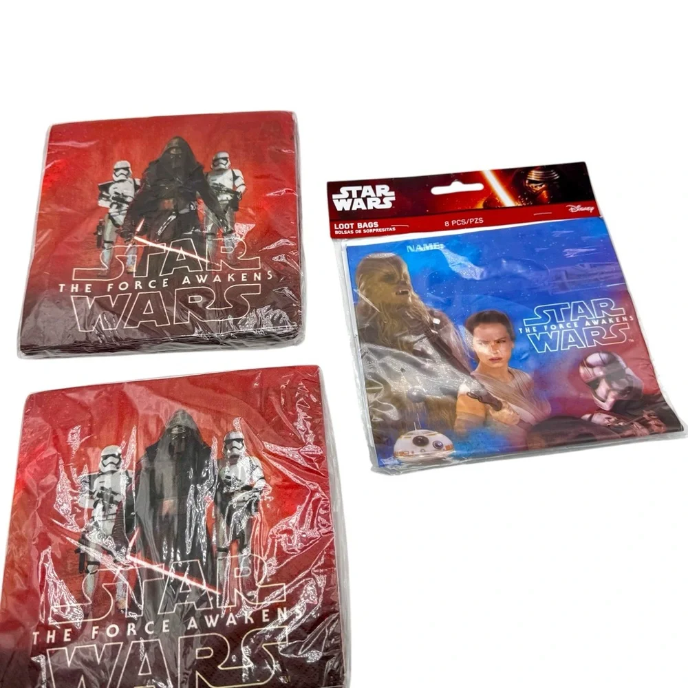 Star Wars The Force Awakens 2 Pack of 16 Napkins + 1 Pack of 8 Loot Bags